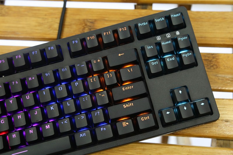 Bàn phím cơ Edra EK387 Huano blue sw (usb/màu đen/led rainbow)  sử dụng bộ keycap bền bỉ